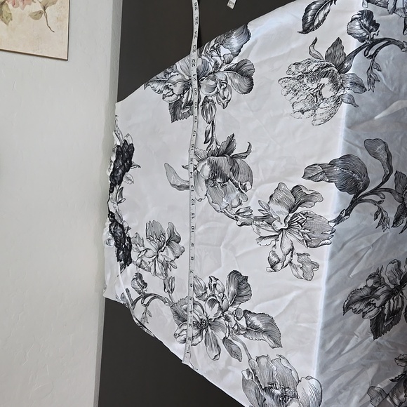 Soma Intimates Gown and Robe Black White Sexy Lace Accents Ties on Side Size L - Picture 13 of 14